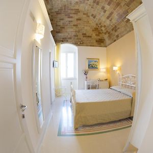 Camera con letto king size